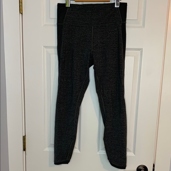 Lululemon Gray and Black Leggings NWOT - Picture 2 of 13